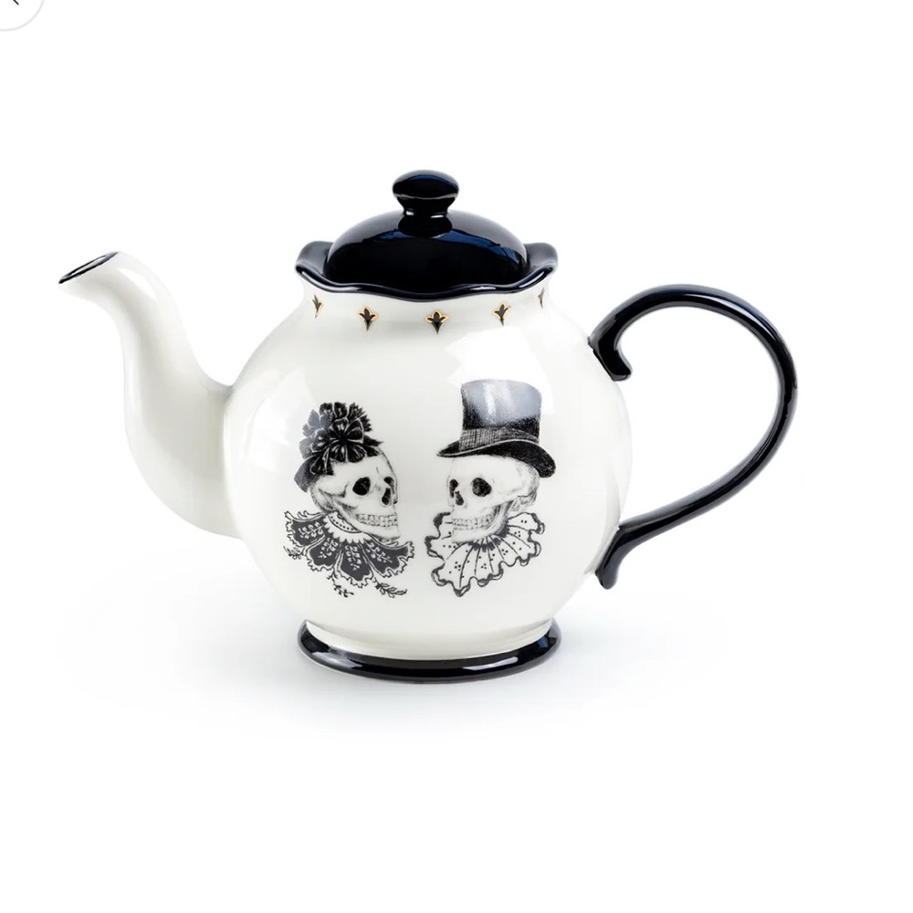 Potter’s Studio Halloween Victorian Skulls Teapot